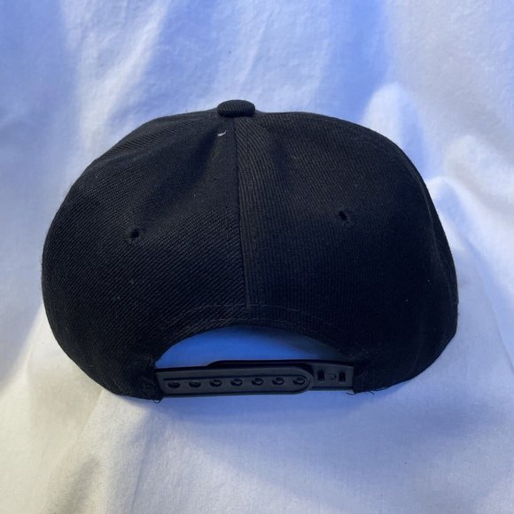 Roblox Blocky Youth Black Snapback Gaming Anime Cartoon Hat Cap - Picture 5 of 13